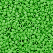 Miyuki Perlen 11/0 delica's Opaque green