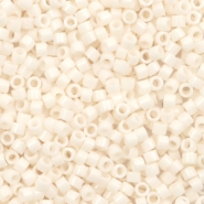 Miyuki Perlen 11/0 delica's Opaque bisque white