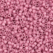 Miyuki Perlen 11/0 delica's Duracoat opaque dyed hydrangea purple DB-2137