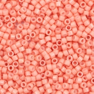Miyuki Perlen 11/0 delica's Duracoat opaque dyed dark salmon DB-2112
