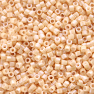 Miyuki Perlen 11/0 delica's Ceylon light caramel beige DB-205