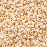 Miyuki Perlen 11/0 delica's Opaque matte antique beige DB-353