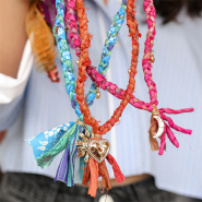 Neues Schauen Sie auf unsere Kollektion Sari-Seidenbändern