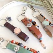 Inspirationsets Ideen für Cuoio-Schlüsselanhänger zum Selbermachen