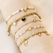 Inspirationsets Schmuck selber machen mit kleinen Anhängern und Perlen