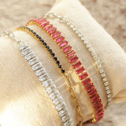 Inspirationsets Tipps für die Präsentation fertiger Armbänder und Halsketten