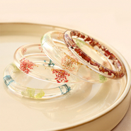 Inspirationsets Kombinieren Sie trendige Accessoires mit getrockneten Blumen