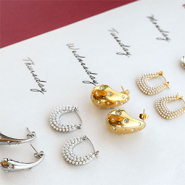 Inspirationsets Neue Serie stilvoller Ohrringe aus Edelstahl entdecken