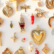 Neues 21-10-2024 Neue Serie mit Anhängern aus Metall