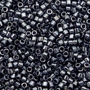 Miyuki Perlen 11/0 delica's Opaque gunmetal gr&egrave;y DB-1