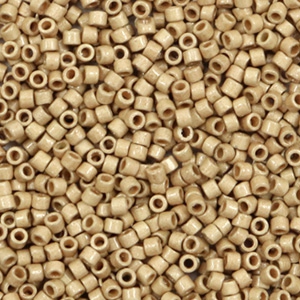 Miyuki Perlen 11/0 delica's Duracoat galvanized matte champagne DB-1834f