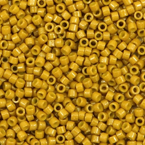 Miyuki Perlen 11/0 delica's Duracoat opaque dyed hawthorne DB-2106