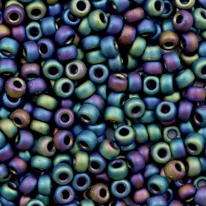 Miyuki 8/0 Rocailles Opaque matte AB black 8-401fr
