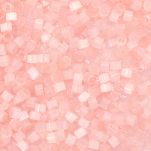 Miyuki Perlen 11/0 delica's Silk satin salmon pink DB-825
