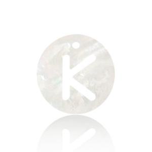 Anh&auml;nger Muschel S&uuml;&szlig;wasserperlmutt Buchstaben K White (Naturliche Farbe Muschel)