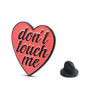 Anstecker Heart "Don't touch me" Pink-black
