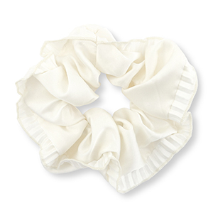 Stoff Haargummi-Scrunchie Silky Off white
