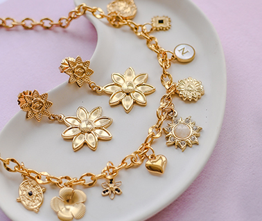 Blumenanh&auml;nger und Perlen