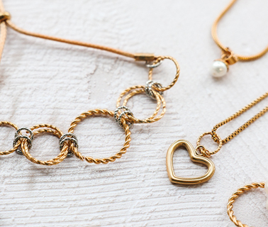 Neu im Sortiment: Edelstahl-Schmuckzubehör Neu im Sortiment: Edelstahl-Schmuckzubehör