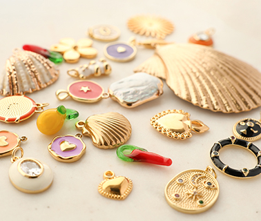 Ein Look, den alle lieben: der Charm-Trend