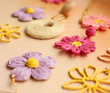 Nun verf&uuml;gbar Statement-Anh&auml;nger und Zubeh&ouml;r aus Bast