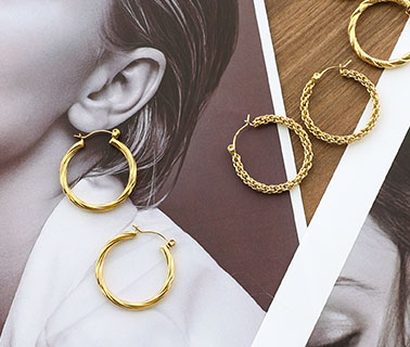 Jetzt bestellen: neue stilvolle Creolen aus Edelstahl