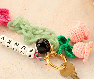 Neu! Resin- und H&auml;kelanh&auml;nger als Schl&uuml;sselanh&auml;nger