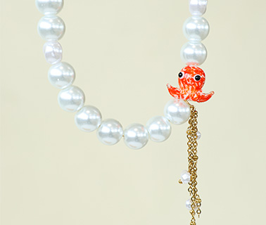 Neue Serie Glasperlen in trendigen Designs