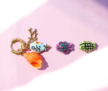 Neue Serie mit kunstvollen Keramikperlen