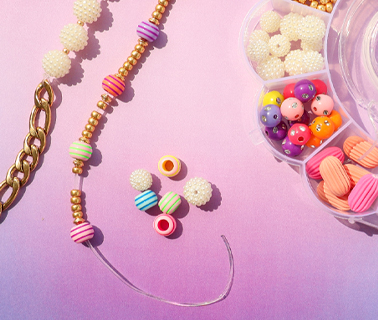 Neue Serie mit variantenreichen Acrylperlen