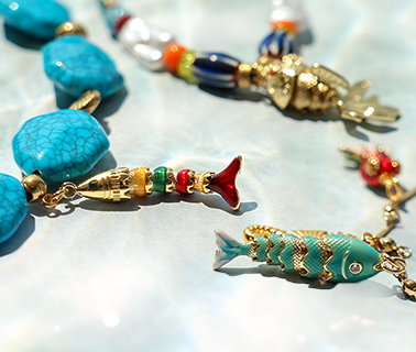 Neue Serie mit funky Fischanh&auml;ngern aus Messing