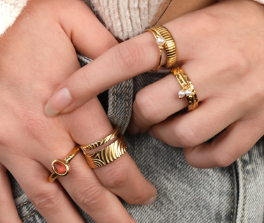 Neue trendige Edelstahlringe