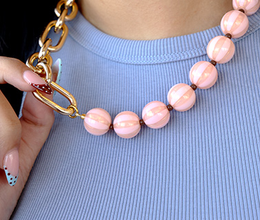 Farbige gestreifte DQ-Acrylperlen