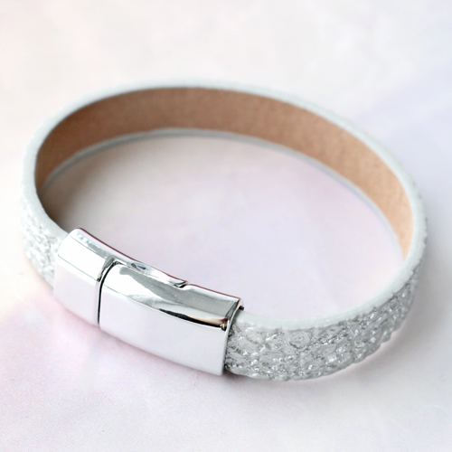 Metallic Imitat Leder Armb&auml;nder