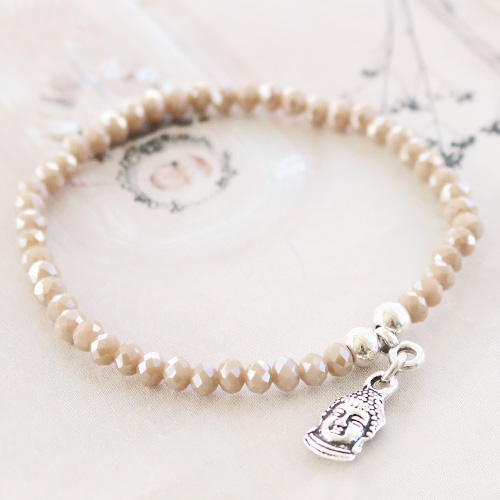 Machen Sie fantastische festliche Armb&auml;nder mit den neuen BQ Metall Anh&auml;ngern