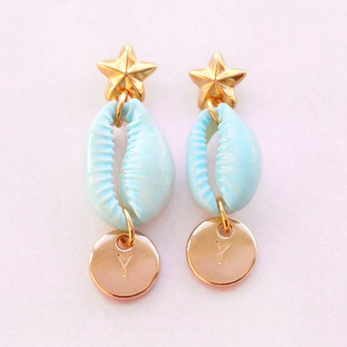 Sommerlicher Schmuck mit neuen Kaurimuscheln, Macram&eacute; Band und DQ Leder