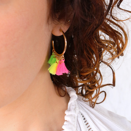 Farbenfrohe Schmuck mit Quasten und Jasseron!