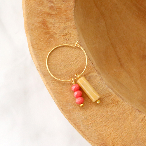 Sie k&ouml;nnen bunte Stainless Steel Ohrringe wie folgt herstellen: