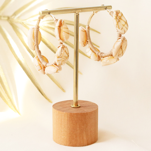 DIY: Schmuck machen mit Kauri Muscheln