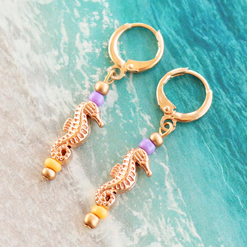 Sie k&ouml;nnen diesen Sommerschmuck mit unserer neuen DQ Metallkollektion herstellen: