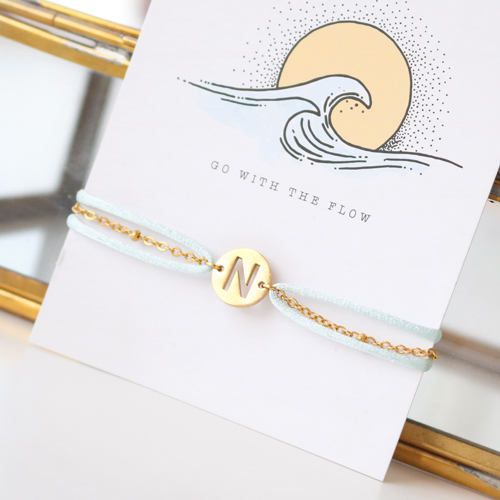 Los geht's! Machen Sie sch&ouml;ne Armb&auml;nder mit Draht Satin