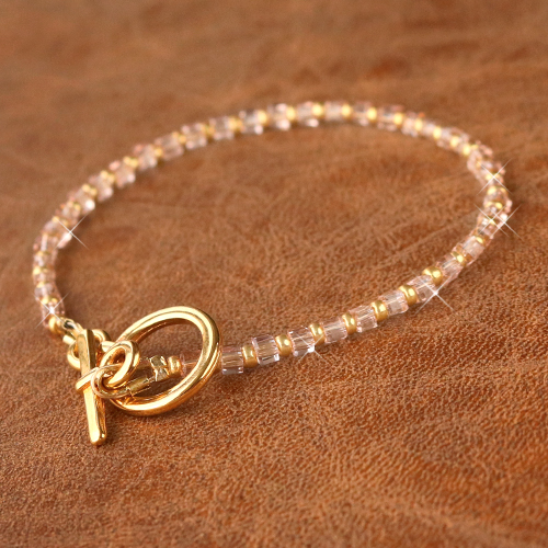 Lassen Sie sich inspirieren! Sie k&ouml;nnen diesen Schmuck mit der neuen Kollektion Facett W&uuml;rfel Perlen herstellen: