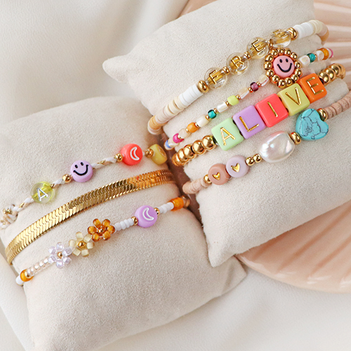 So kreieren Sie im Handumdrehen fr&ouml;hliche Armb&auml;nder 