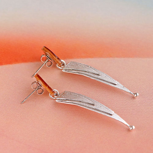 Ideen, wie Sie mit Ohrsteckern aus DQ-Metall trendy Ohrringe designen 