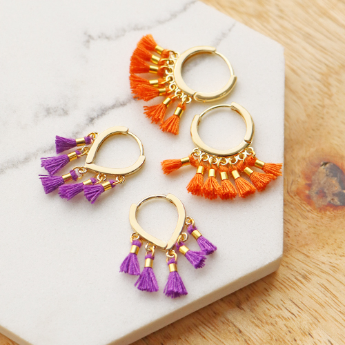 Mit Mini-Quasten verspielten Schmuck designen