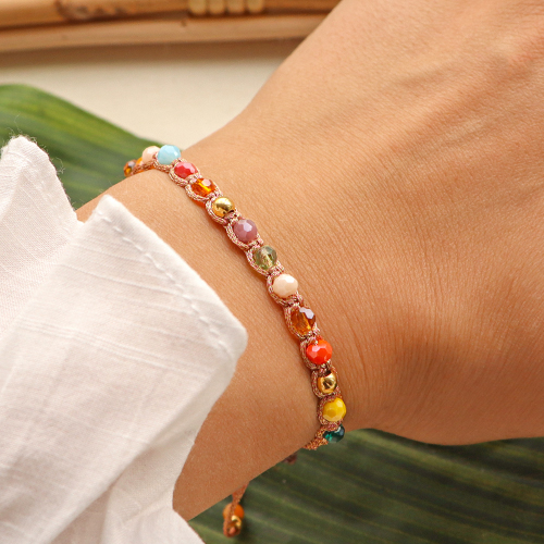 Stellen Sie leuchtende Schmuckst&uuml;cke mit facettierten Perlen her