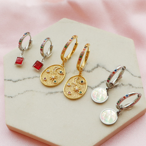 Entwerfen Sie Ihre pers&ouml;nliche Ohrringkollektion mit Creolen aus Edelstahl