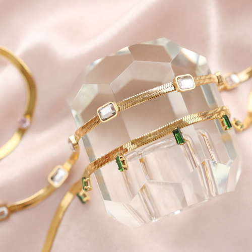 Bilder, wie Sie fertigen Schmuck pr&auml;sentieren k&ouml;nnen 