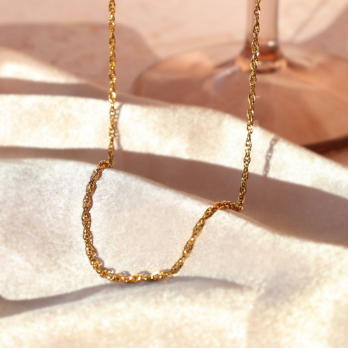 Zeit f&uuml;r Inspiration! Pers&ouml;nliche Designs mit Edelstahlketten erstellen.