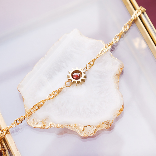 Kreieren Sie Armb&auml;nder und Ohrringe mit Perlen aus Edelstahl